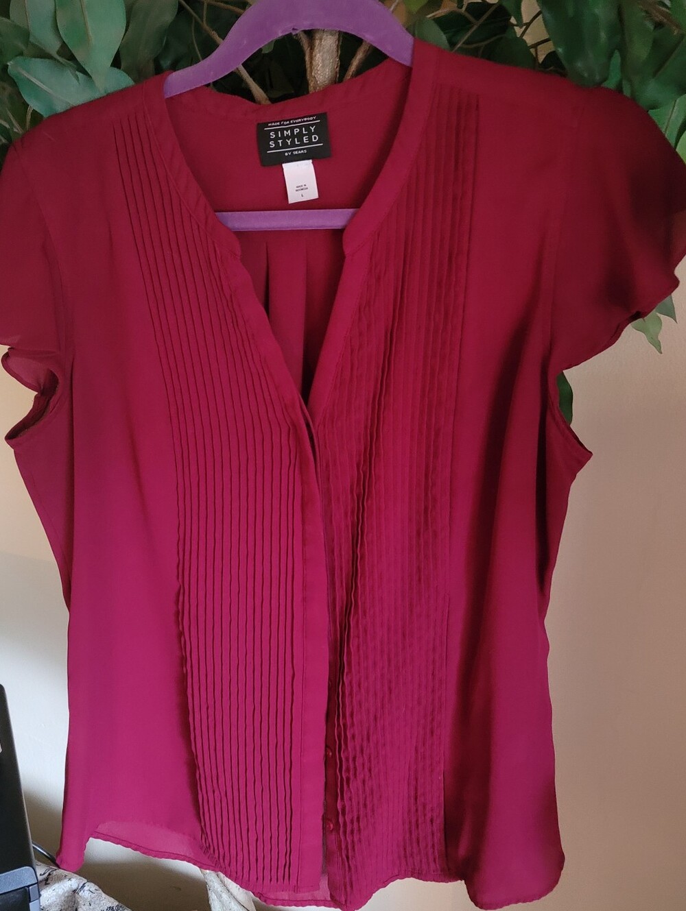 SIMPLY STYLED Women's Burgundy Pleated Front Blouse